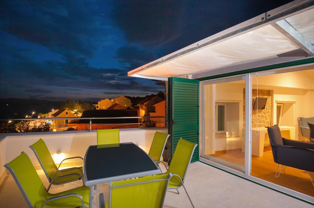 Villa Majestic With Heated Pool And Rooftop Terrace Bol Room photo